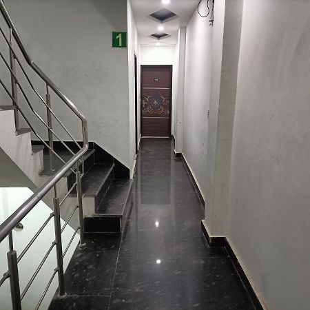 Airport Hotel Breeze 新德里 外观 照片