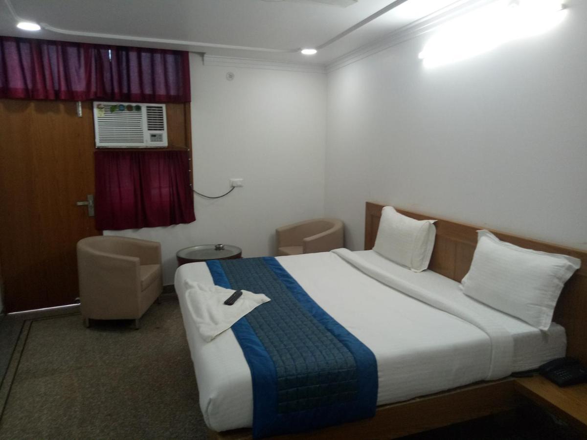 Airport Hotel Breeze 新德里 外观 照片